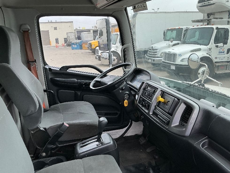 Medium Duty Box Truck-Light and Medium Duty Trucks-Hino-2019-268-Fresno-CA-129,568\n\t\tmiles-$ 59,500 - Image 22