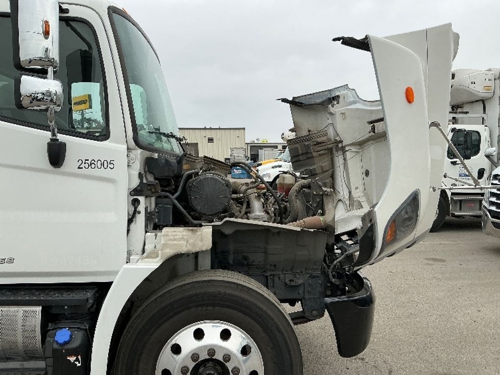 Medium Duty Box Truck-Light and Medium Duty Trucks-Hino-2019-268-Fresno-CA-129,568\n\t\tmiles-$ 59,500 - Image 23
