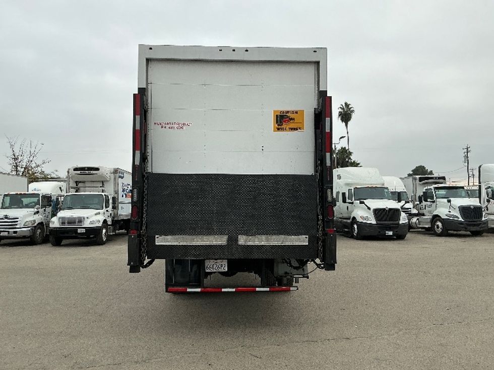 Medium Duty Box Truck-Light and Medium Duty Trucks-Hino-2019-268-Fresno-CA-129,568\n\t\tmiles-$ 59,500 - Image 7