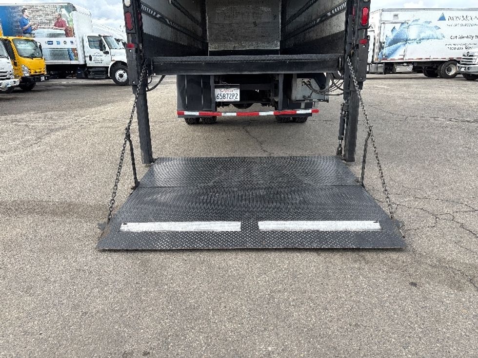 Medium Duty Box Truck-Light and Medium Duty Trucks-Hino-2019-268-Fresno-CA-133,924\n\t\tmiles-$ 59,000 - Image 10