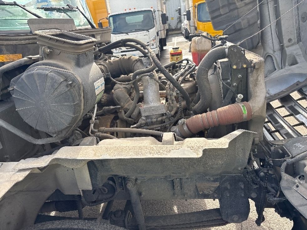 Medium Duty Box Truck-Light and Medium Duty Trucks-Hino-2019-268-Fresno-CA-133,924\n\t\tmiles-$ 59,000 - Image 23