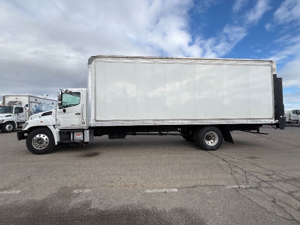Medium Duty Box Truck-Light and Medium Duty Trucks-Hino-2019-268-Fresno-CA-133,924\n\t\tmiles-$ 59,000 - Image 4