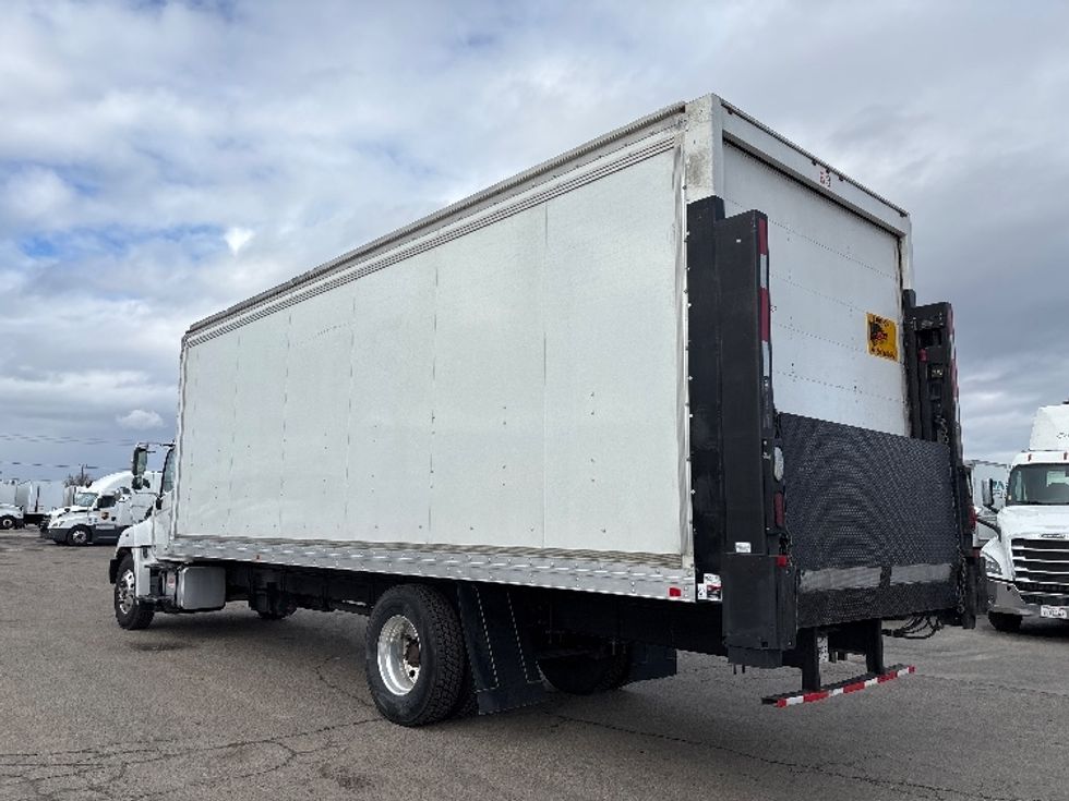 Medium Duty Box Truck-Light and Medium Duty Trucks-Hino-2019-268-Fresno-CA-133,924\n\t\tmiles-$ 59,000 - Image 5