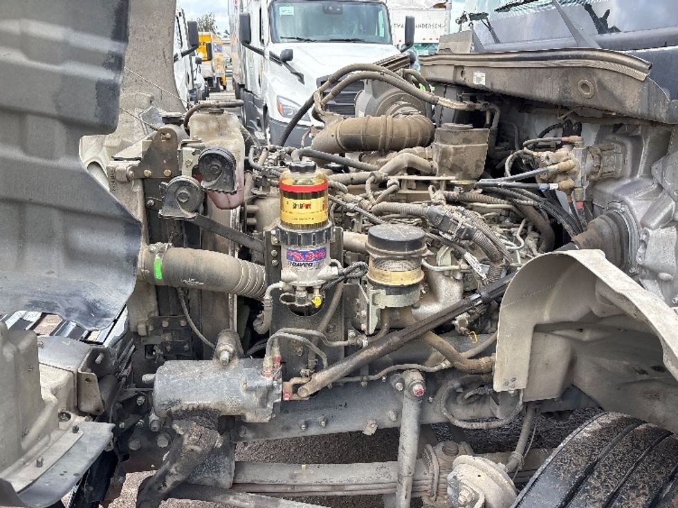 Medium Duty Box Truck-Light and Medium Duty Trucks-Hino-2019-268-Fresno-CA-136,678\n\t\tmiles-$ 57,750 - Image 24