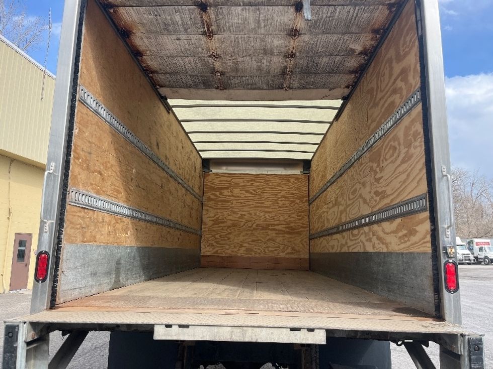 Medium Duty Box Truck-Light and Medium Duty Trucks-Hino-2019-268-Geneva-NY-129,314\n\t\tmiles-$ 45,000 - Image 10