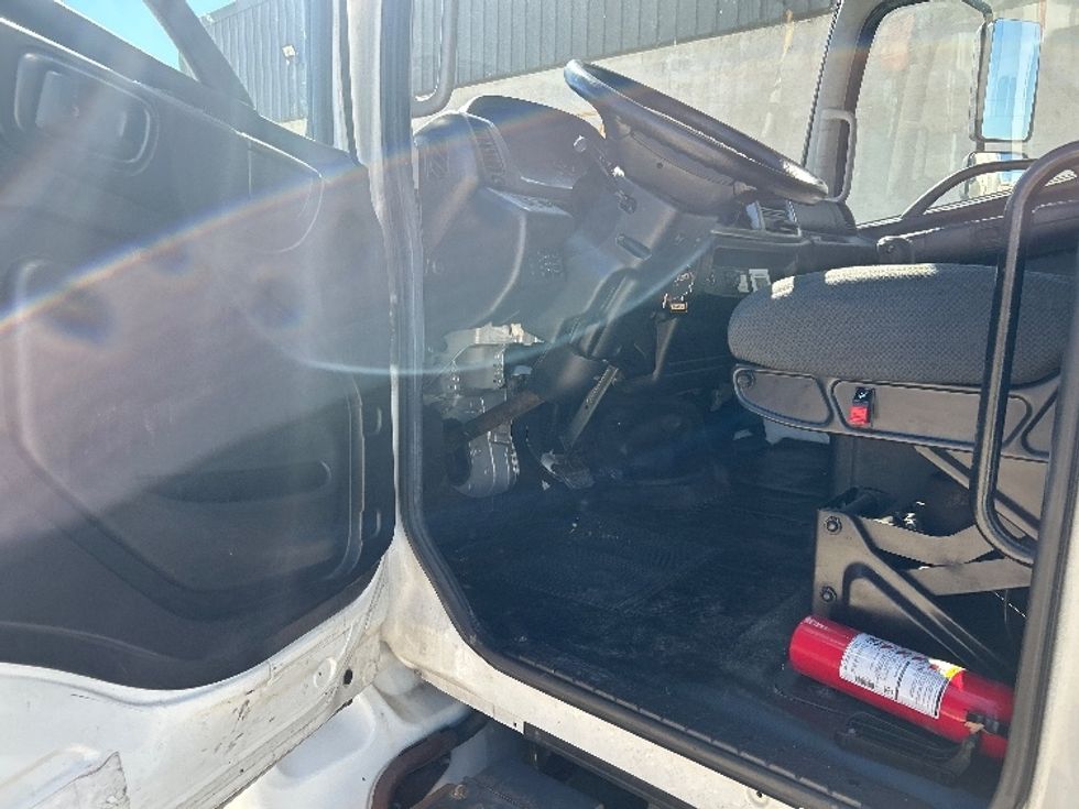 Medium Duty Box Truck-Light and Medium Duty Trucks-Hino-2019-268-Houston-TX-174,443\n\t\tmiles-$ 51,500 - Image 15