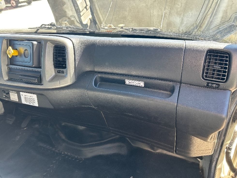 Medium Duty Box Truck-Light and Medium Duty Trucks-Hino-2019-268-Houston-TX-174,443\n\t\tmiles-$ 51,500 - Image 20