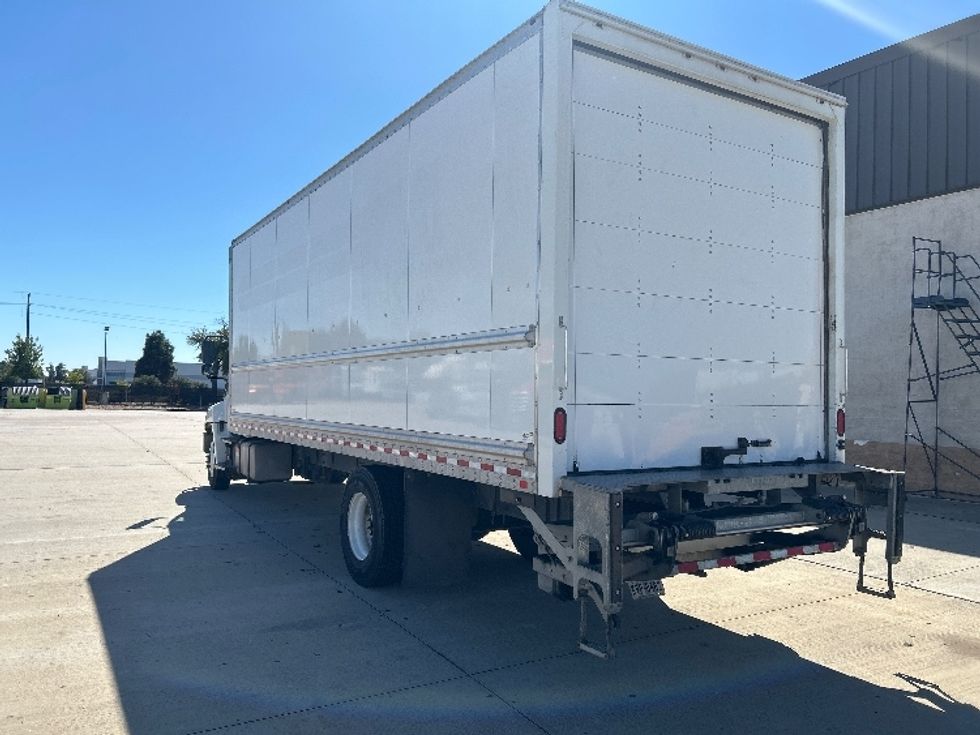 Medium Duty Box Truck-Light and Medium Duty Trucks-Hino-2019-268-Houston-TX-174,443\n\t\tmiles-$ 51,500 - Image 6