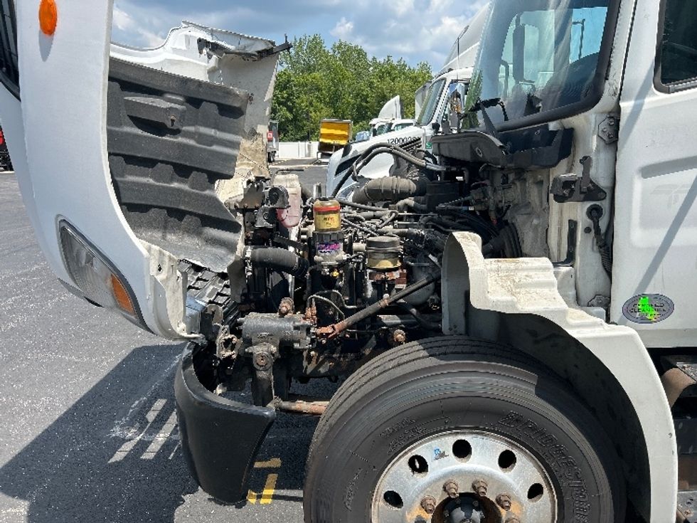 Medium Duty Box Truck-Light and Medium Duty Trucks-Hino-2019-268-Indianapolis-IN-133,938\n\t\tmiles-$ 57,000 - Image 24