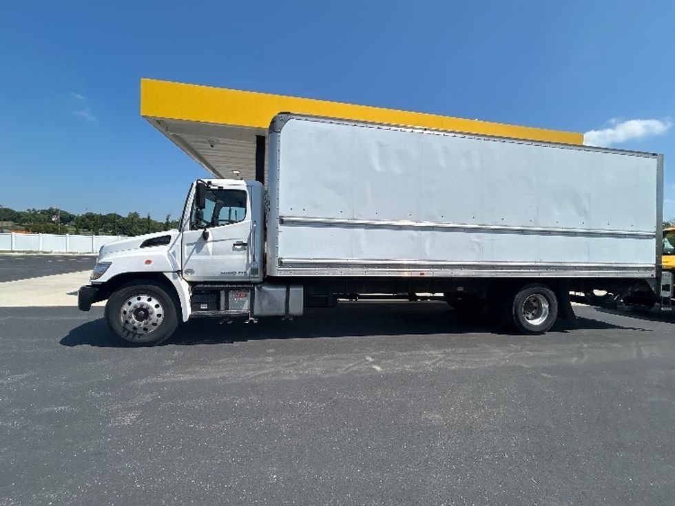 Medium Duty Box Truck-Light and Medium Duty Trucks-Hino-2019-268-Indianapolis-IN-133,938\n\t\tmiles-$ 57,000 - Image 4