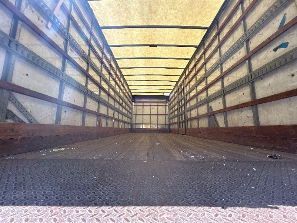 Medium Duty Box Truck-Light and Medium Duty Trucks-Hino-2019-268-Indianapolis-IN-133,938\n\t\tmiles-$ 57,000 - Image 8