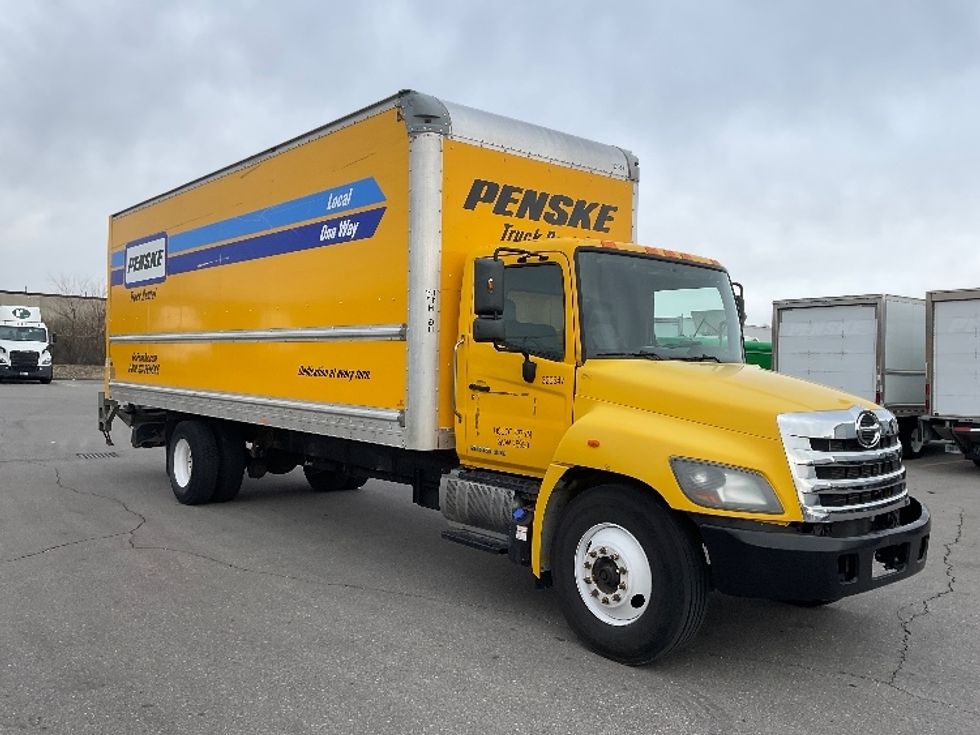 Medium Duty Box Truck-Light and Medium Duty Trucks-Hino-2019-268-Indianapolis-IN-253,031\n\t\tmiles-$ 35,000 - Image 1