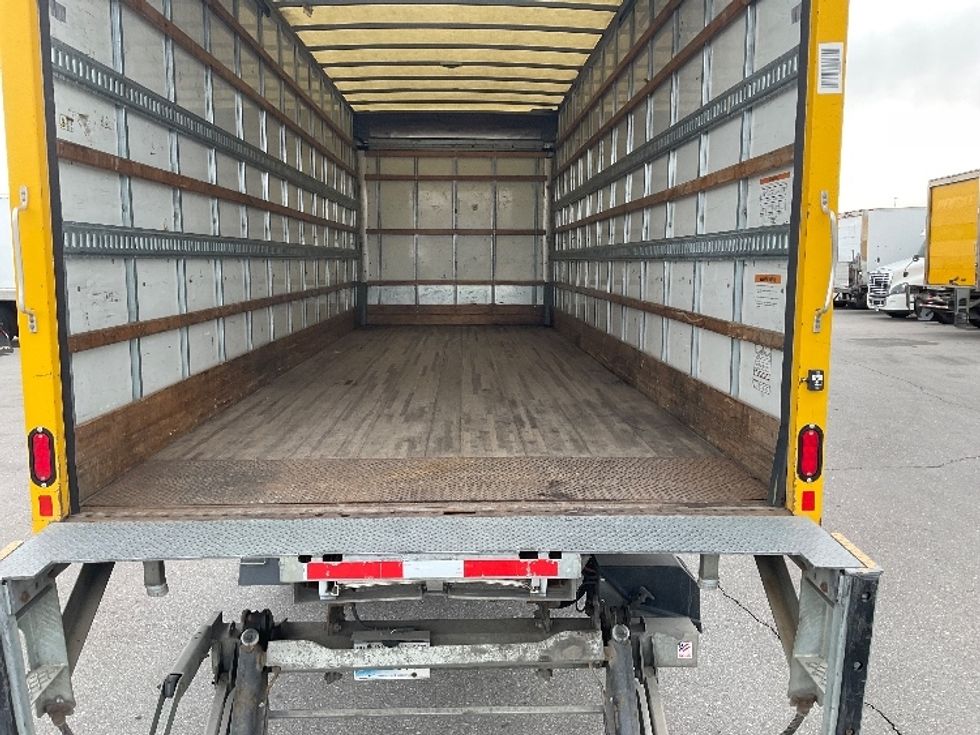 Medium Duty Box Truck-Light and Medium Duty Trucks-Hino-2019-268-Indianapolis-IN-253,031\n\t\tmiles-$ 35,000 - Image 10