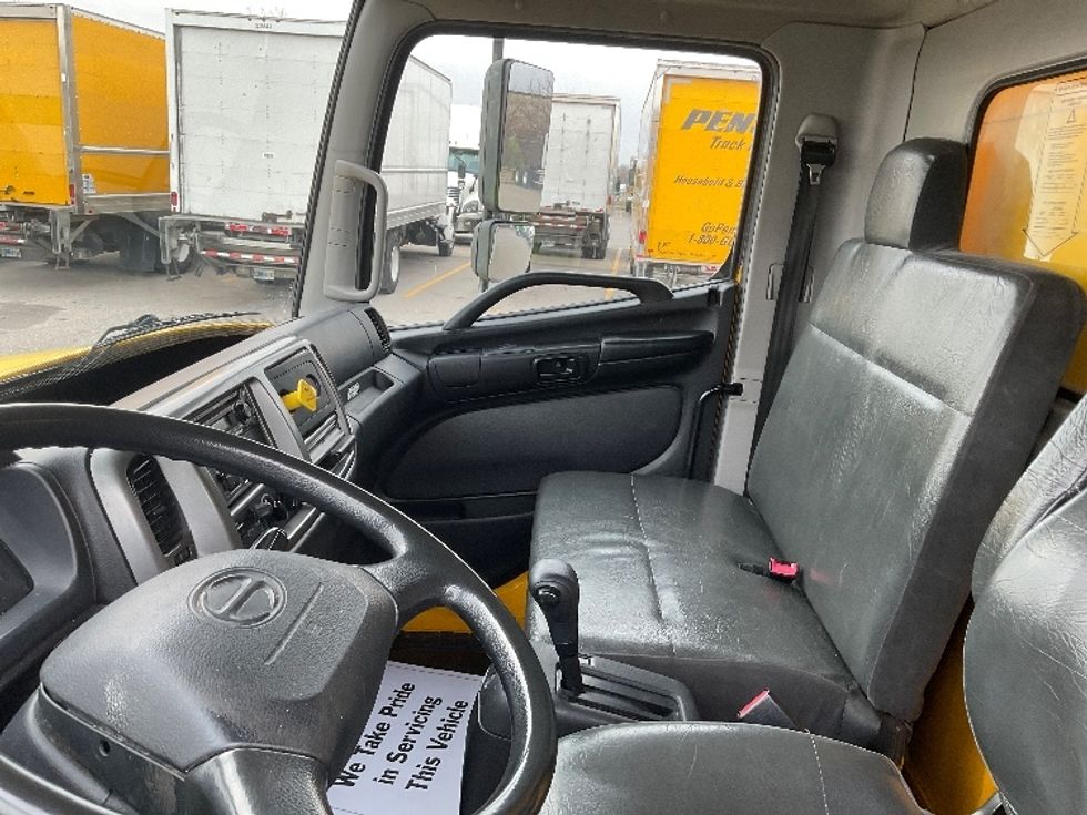 Medium Duty Box Truck-Light and Medium Duty Trucks-Hino-2019-268-Indianapolis-IN-253,031\n\t\tmiles-$ 35,000 - Image 19