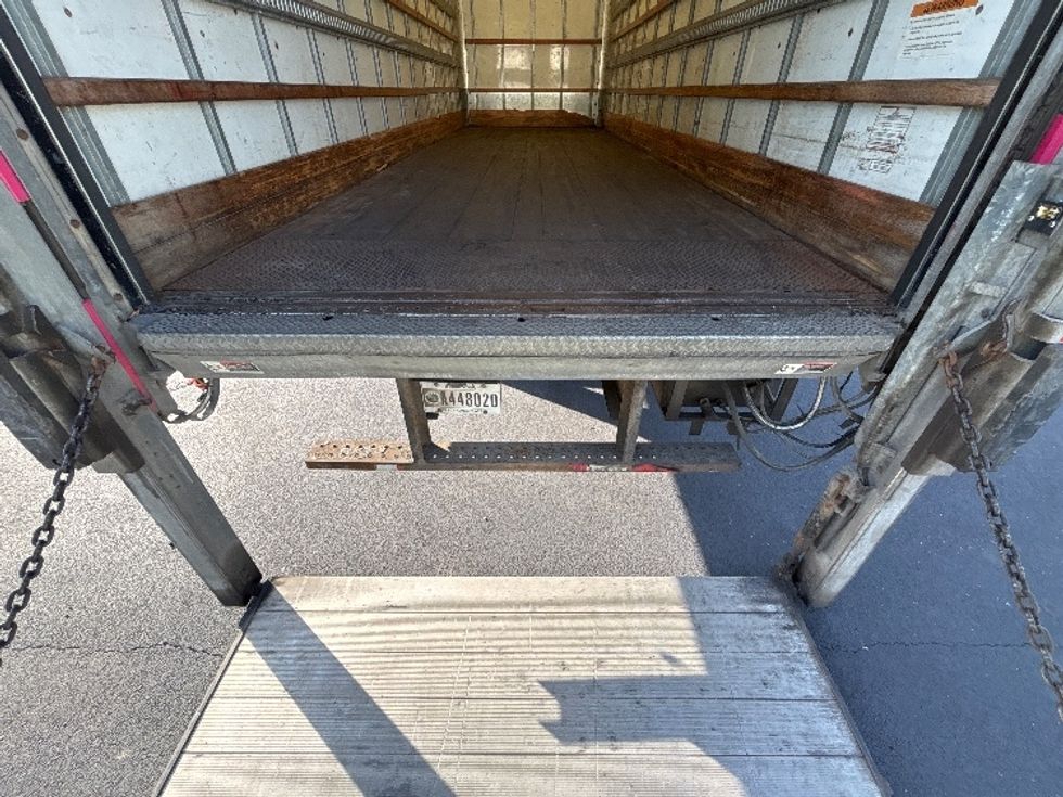 Medium Duty Box Truck-Light and Medium Duty Trucks-Hino-2019-268-Indianapolis-IN-258,246\n\t\tmiles-$ 41,500 - Image 10