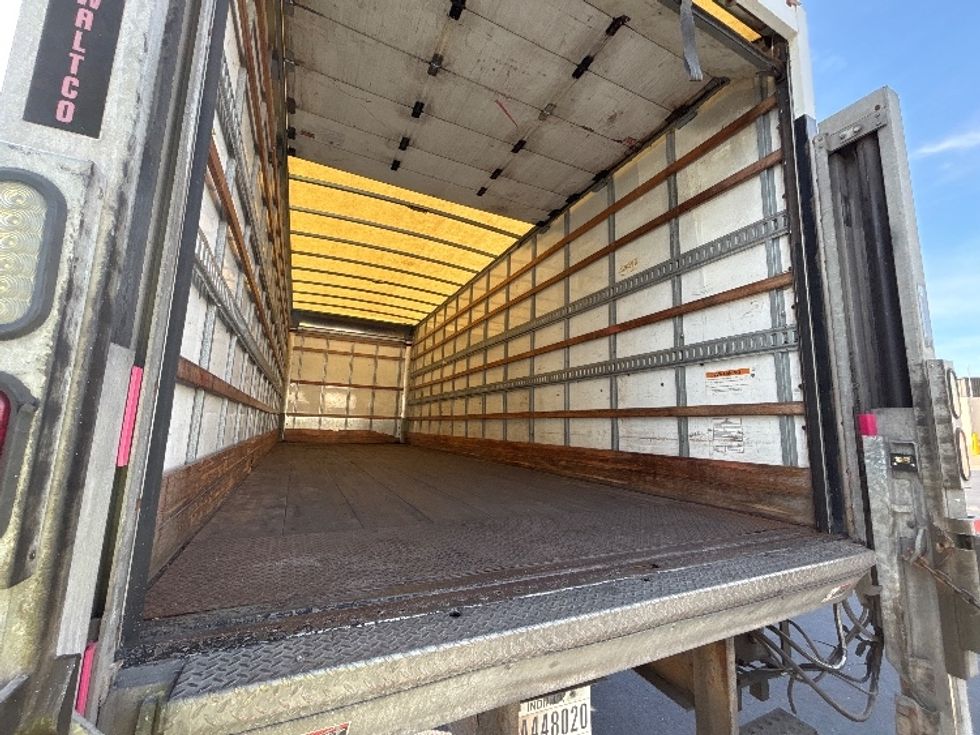 Medium Duty Box Truck-Light and Medium Duty Trucks-Hino-2019-268-Indianapolis-IN-258,246\n\t\tmiles-$ 41,500 - Image 12
