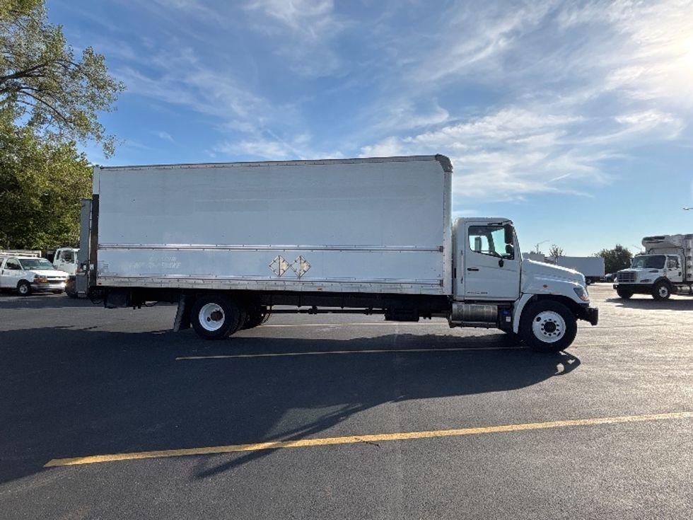 Medium Duty Box Truck-Light and Medium Duty Trucks-Hino-2019-268-Indianapolis-IN-258,246\n\t\tmiles-$ 41,500 - Image 15