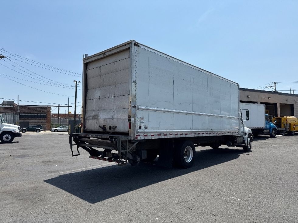 Medium Duty Box Truck-Light and Medium Duty Trucks-Hino-2019-268-Jamaica-NY-242,129\n\t\tmiles-$ 39,000 - Image 12
