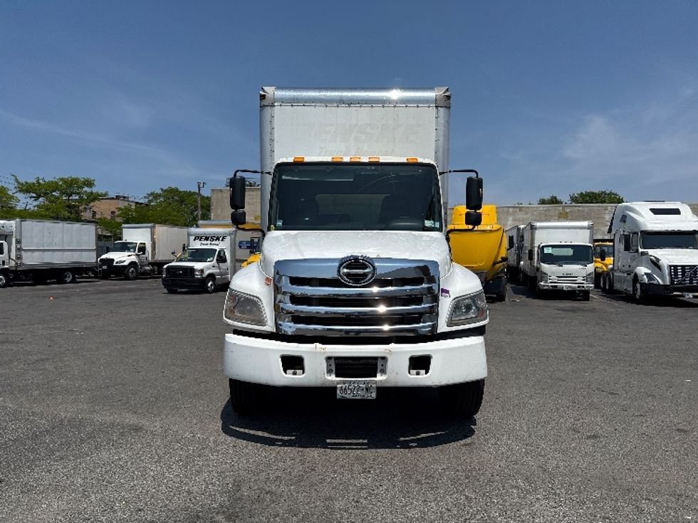 Medium Duty Box Truck-Light and Medium Duty Trucks-Hino-2019-268-Jamaica-NY-242,129\n\t\tmiles-$ 39,000 - Image 2