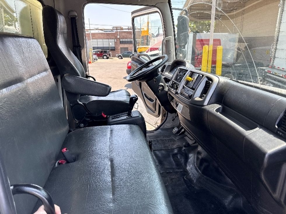 Medium Duty Box Truck-Light and Medium Duty Trucks-Hino-2019-268-Jamaica-NY-242,129\n\t\tmiles-$ 39,000 - Image 21