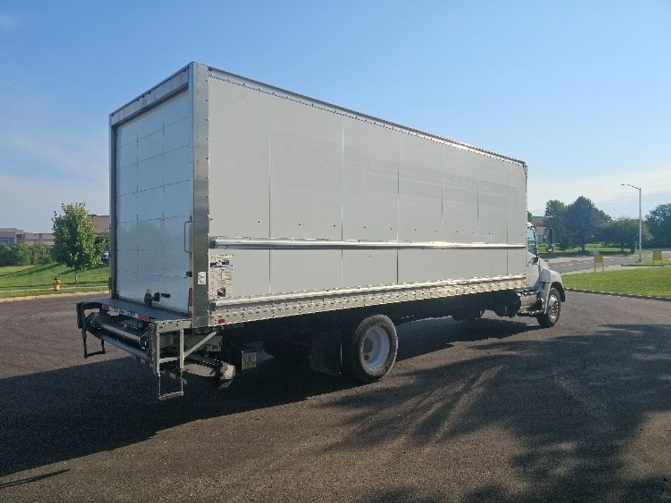 Medium Duty Box Truck-Light and Medium Duty Trucks-Hino-2019-268-Kansas City-MO-125,856\n\t\tmiles-$ 58,000 - Image 13