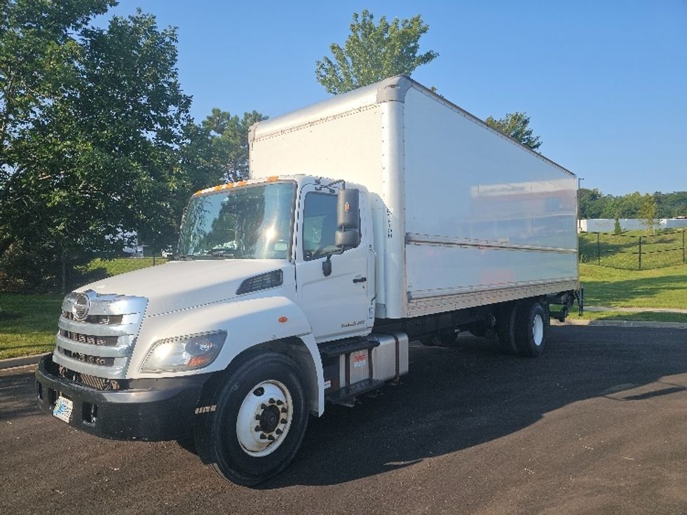 Medium Duty Box Truck-Light and Medium Duty Trucks-Hino-2019-268-Kansas City-MO-125,856\n\t\tmiles-$ 58,000 - Image 3