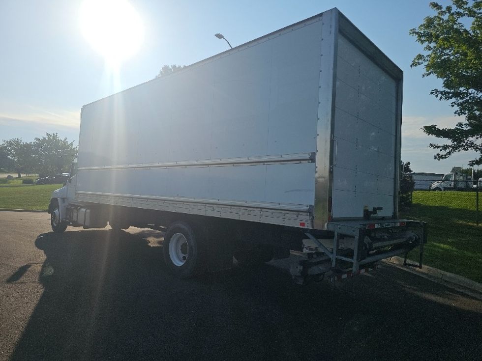 Medium Duty Box Truck-Light and Medium Duty Trucks-Hino-2019-268-Kansas City-MO-125,856\n\t\tmiles-$ 58,000 - Image 6