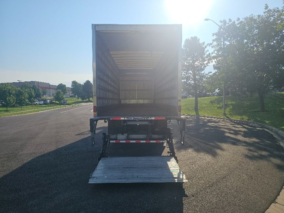 Medium Duty Box Truck-Light and Medium Duty Trucks-Hino-2019-268-Kansas City-MO-125,856\n\t\tmiles-$ 58,000 - Image 9