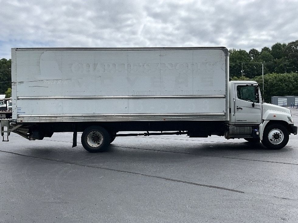 Medium Duty Box Truck-Light and Medium Duty Trucks-Hino-2019-268-Kennesaw-GA-140,950\n\t\tmiles-$ 60,750 - Image 14