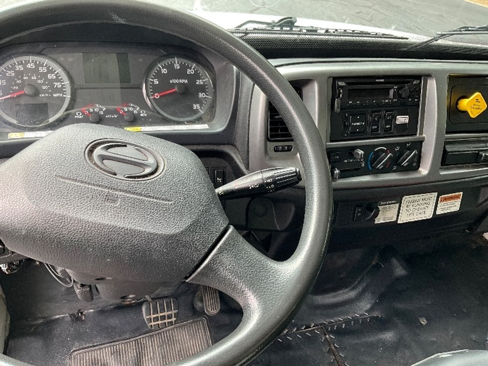 Medium Duty Box Truck-Light and Medium Duty Trucks-Hino-2019-268-Kennesaw-GA-140,950\n\t\tmiles-$ 60,750 - Image 17