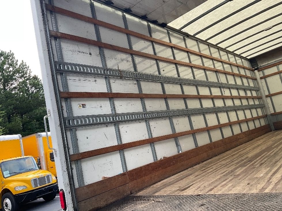 Medium Duty Box Truck-Light and Medium Duty Trucks-Hino-2019-268-Kennesaw-GA-172,381\n\t\tmiles-$ 56,250 - Image 11