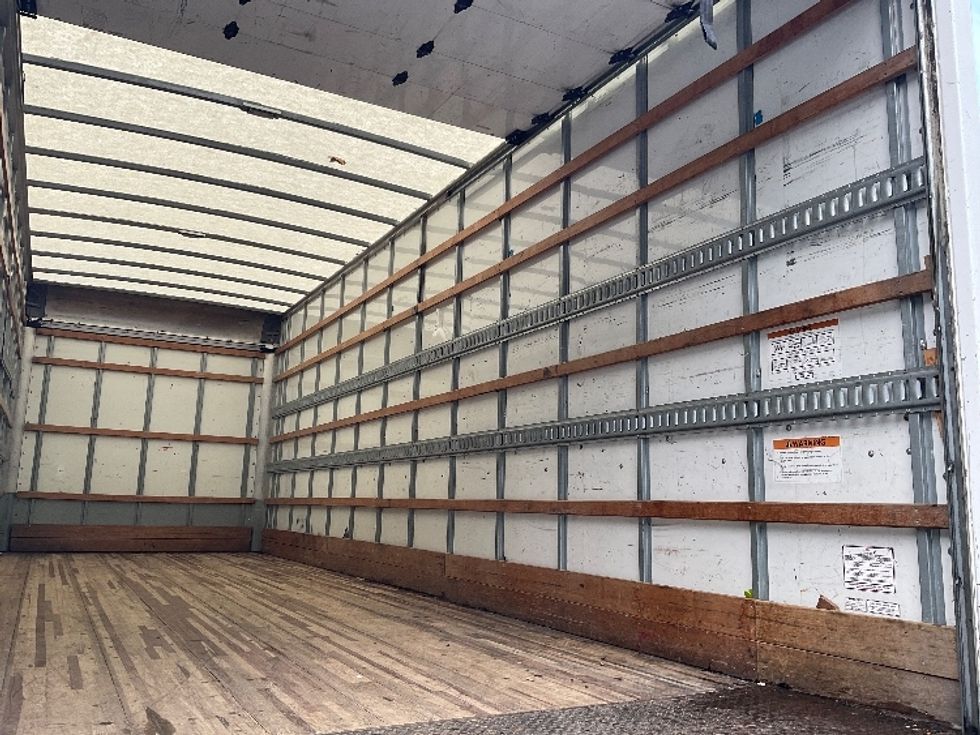 Medium Duty Box Truck-Light and Medium Duty Trucks-Hino-2019-268-Kennesaw-GA-172,381\n\t\tmiles-$ 56,250 - Image 12