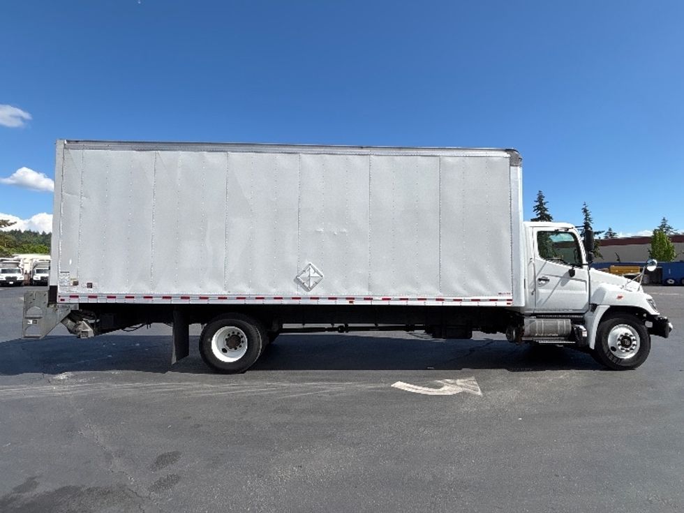 Medium Duty Box Truck-Light and Medium Duty Trucks-Hino-2019-268-Kent-WA-160,536\n\t\tmiles-$ 54,250 - Image 15