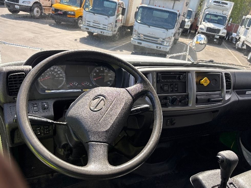 Medium Duty Box Truck-Light and Medium Duty Trucks-Hino-2019-268-Kent-WA-160,536\n\t\tmiles-$ 54,250 - Image 18
