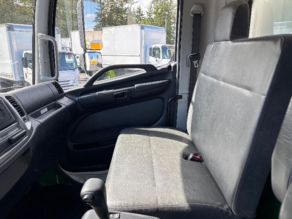 Medium Duty Box Truck-Light and Medium Duty Trucks-Hino-2019-268-Kent-WA-160,536\n\t\tmiles-$ 54,250 - Image 19