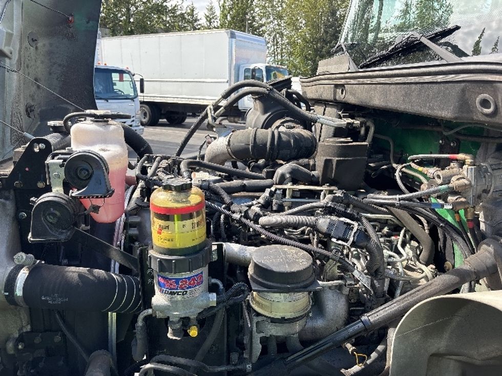 Medium Duty Box Truck-Light and Medium Duty Trucks-Hino-2019-268-Kent-WA-160,536\n\t\tmiles-$ 54,250 - Image 24