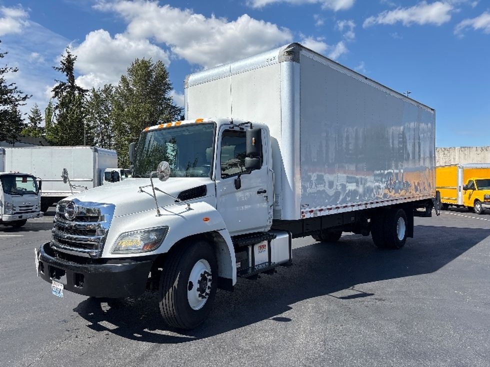 Medium Duty Box Truck-Light and Medium Duty Trucks-Hino-2019-268-Kent-WA-160,536\n\t\tmiles-$ 54,250 - Image 3