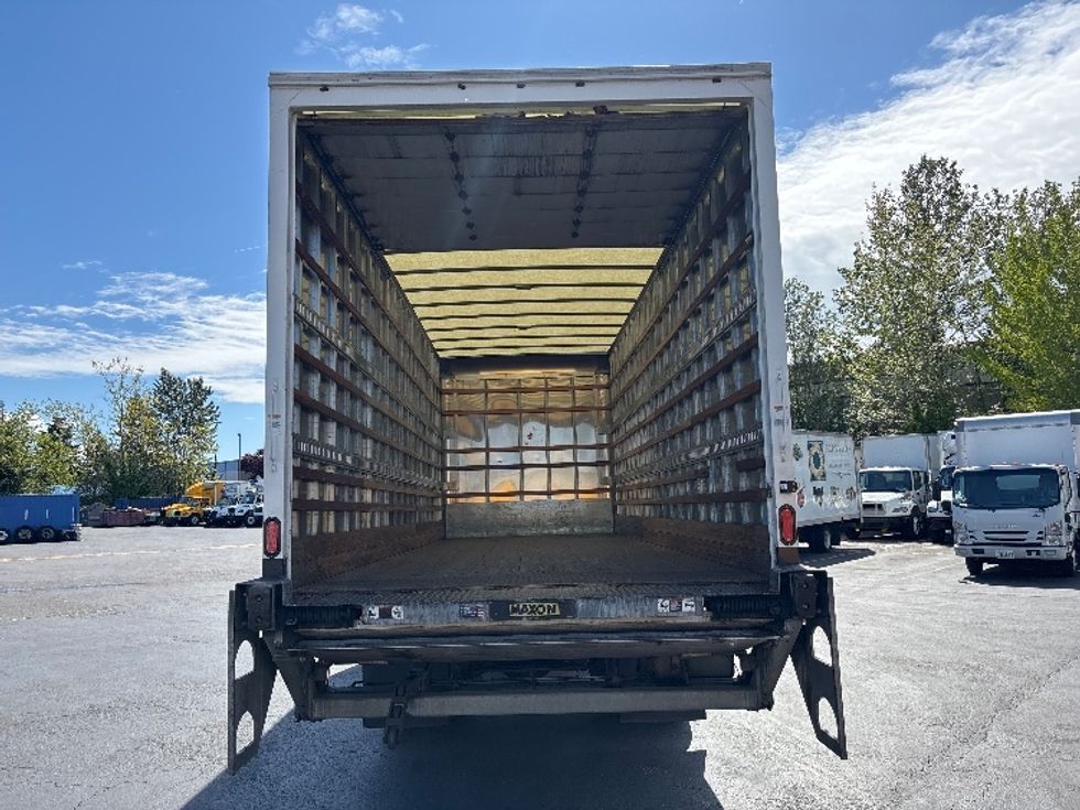 Medium Duty Box Truck-Light and Medium Duty Trucks-Hino-2019-268-Kent-WA-160,536\n\t\tmiles-$ 54,250 - Image 8