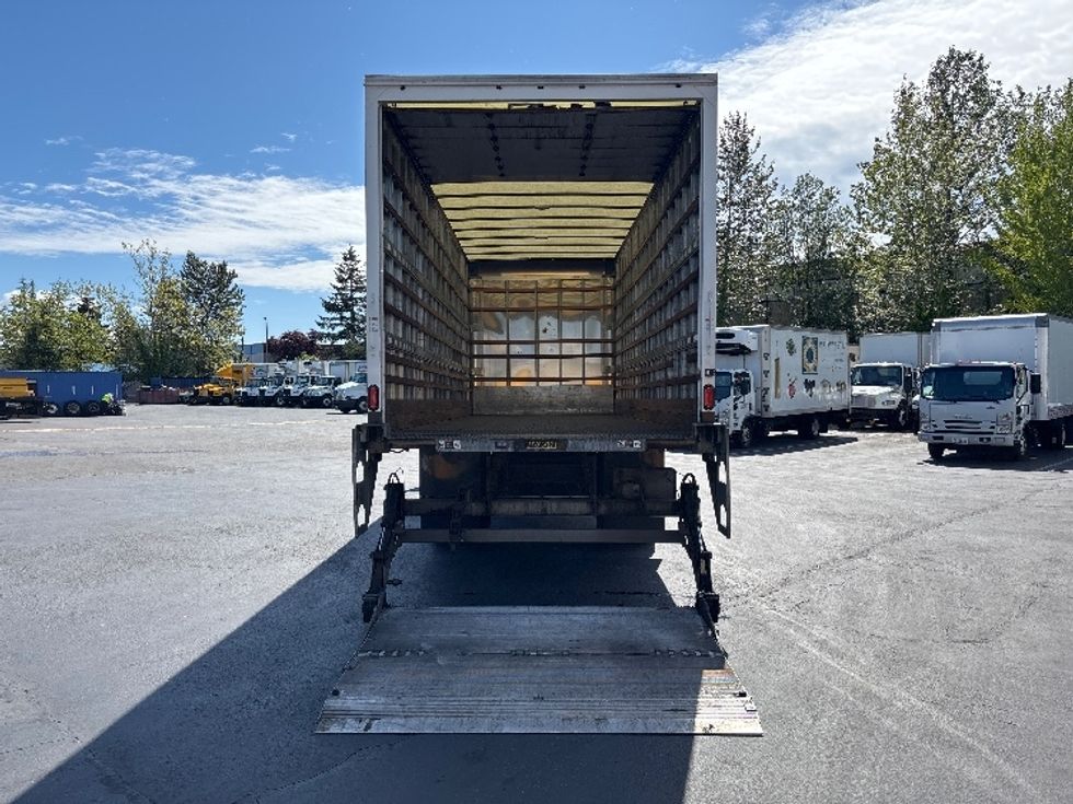 Medium Duty Box Truck-Light and Medium Duty Trucks-Hino-2019-268-Kent-WA-160,536\n\t\tmiles-$ 54,250 - Image 9