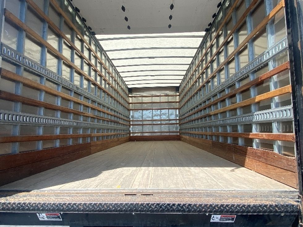 Medium Duty Box Truck-Light and Medium Duty Trucks-Hino-2019-268-Kent-WA-65,557\n\t\tmiles-$ 64,500 - Image 10