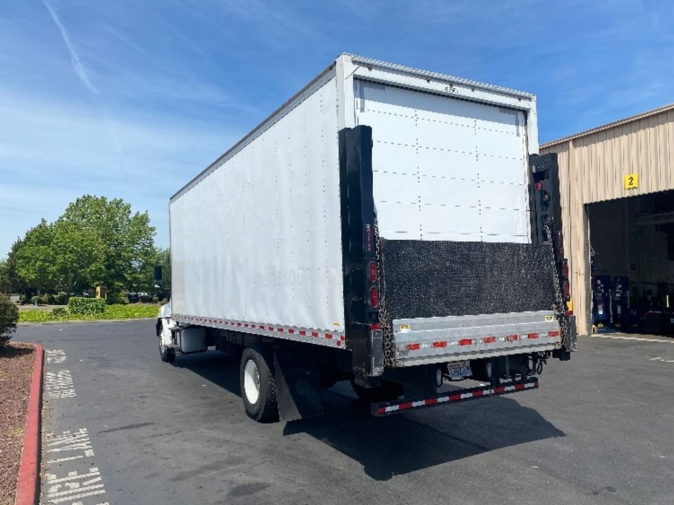 Medium Duty Box Truck-Light and Medium Duty Trucks-Hino-2019-268-Kent-WA-65,557\n\t\tmiles-$ 64,500 - Image 6