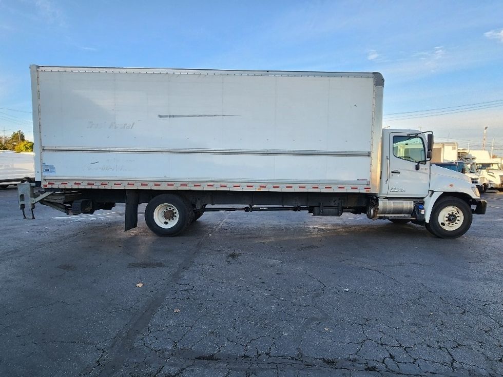 Medium Duty Box Truck-Light and Medium Duty Trucks-Hino-2019-268-Kent-WA-82,384\n\t\tmiles-$ 62,000 - Image 15