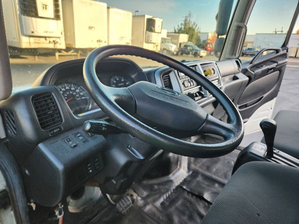 Medium Duty Box Truck-Light and Medium Duty Trucks-Hino-2019-268-Kent-WA-82,384\n\t\tmiles-$ 62,000 - Image 17