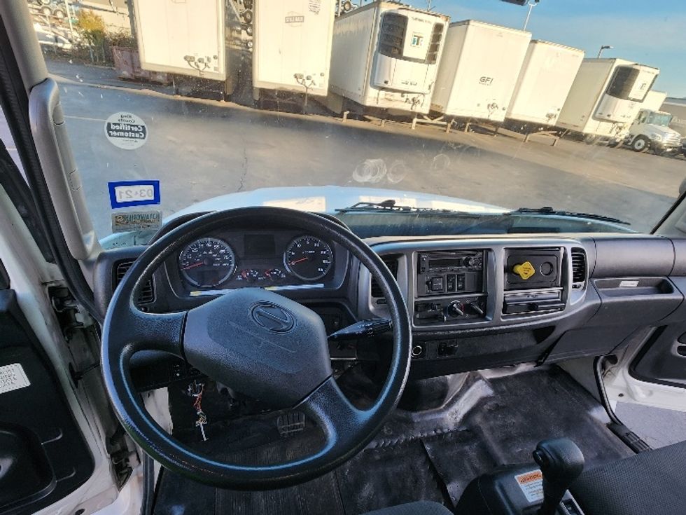 Medium Duty Box Truck-Light and Medium Duty Trucks-Hino-2019-268-Kent-WA-82,384\n\t\tmiles-$ 62,000 - Image 18
