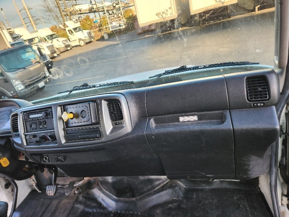 Medium Duty Box Truck-Light and Medium Duty Trucks-Hino-2019-268-Kent-WA-82,384\n\t\tmiles-$ 62,000 - Image 21