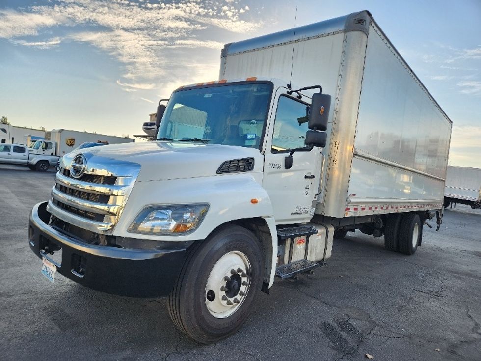 Medium Duty Box Truck-Light and Medium Duty Trucks-Hino-2019-268-Kent-WA-82,384\n\t\tmiles-$ 62,000 - Image 3