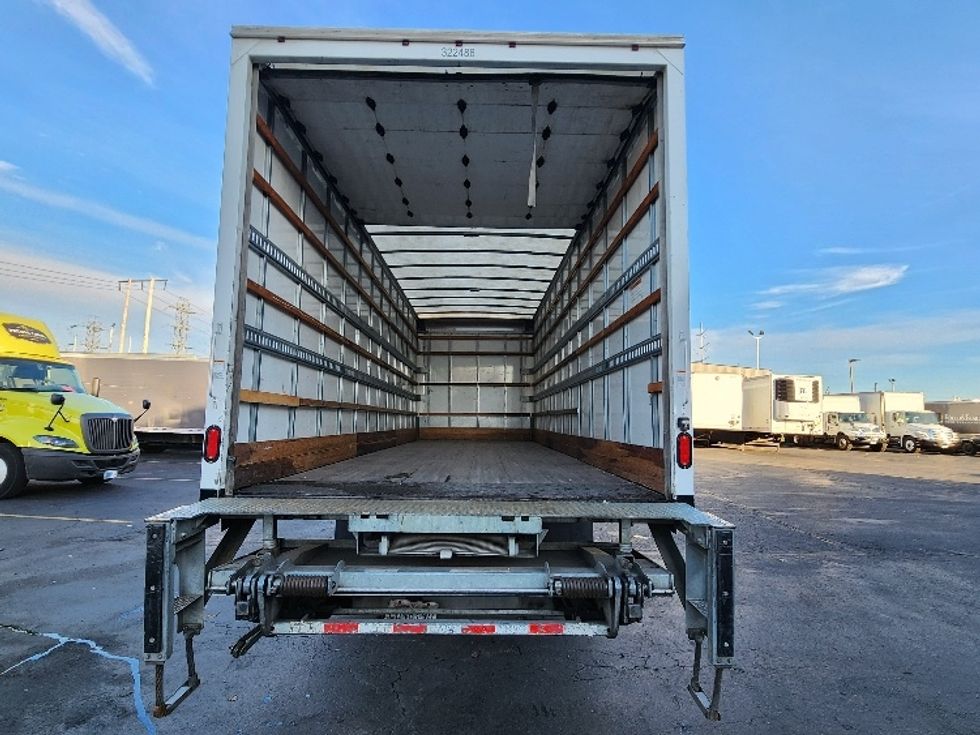 Medium Duty Box Truck-Light and Medium Duty Trucks-Hino-2019-268-Kent-WA-82,384\n\t\tmiles-$ 62,000 - Image 8