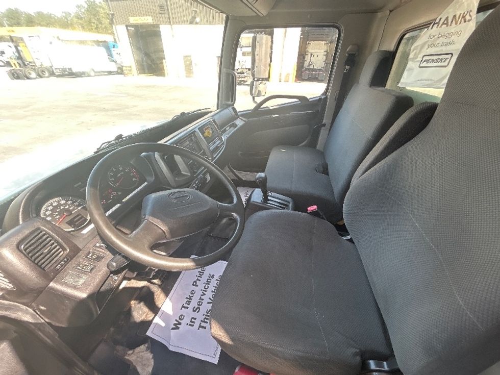 Medium Duty Box Truck-Light and Medium Duty Trucks-Hino-2019-268-Ladson-SC-175,573\n\t\tmiles-$ 51,750 - Image 19