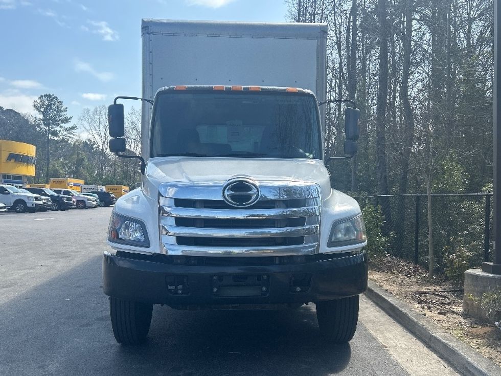 Medium Duty Box Truck-Light and Medium Duty Trucks-Hino-2019-268-Ladson-SC-175,573\n\t\tmiles-$ 51,750 - Image 2