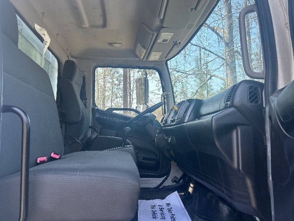 Medium Duty Box Truck-Light and Medium Duty Trucks-Hino-2019-268-Ladson-SC-175,573\n\t\tmiles-$ 51,750 - Image 22